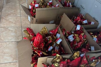 Foto - Tradicional distribuição de ovos de Páscoa no Municipio de Jundiaí do Sul, Paraná.