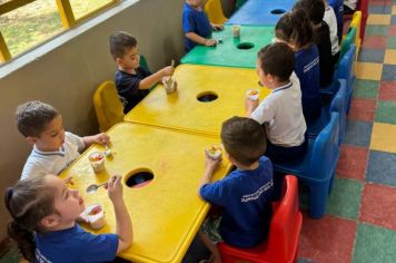 Foto - ATIVIDADE: Espetinho e salada de fruta - Atividade Nutricional (EAN - Educação Alimentar e Nutricional)