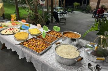 Foto - JANTAR PARA OS PROFESSORES E SERVIDORES PÚBLICOS DO DEP. MUN. DE EDUCAÇÃO.