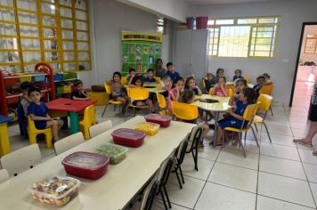 Foto - ATIVIDADE: Espetinho e salada de fruta - Atividade Nutricional (EAN - Educação Alimentar e Nutricional)