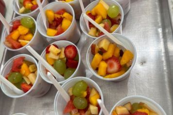 Foto - ATIVIDADE: Espetinho e salada de fruta - Atividade Nutricional (EAN - Educação Alimentar e Nutricional)