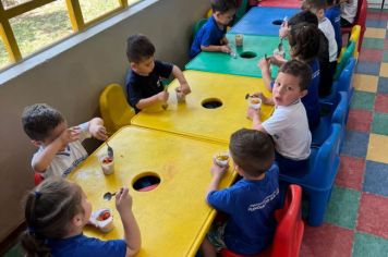 Foto - ATIVIDADE: Espetinho e salada de fruta - Atividade Nutricional (EAN - Educação Alimentar e Nutricional)