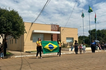 Foto - No desfile 7 de setembro celebramos a Pátria! 
